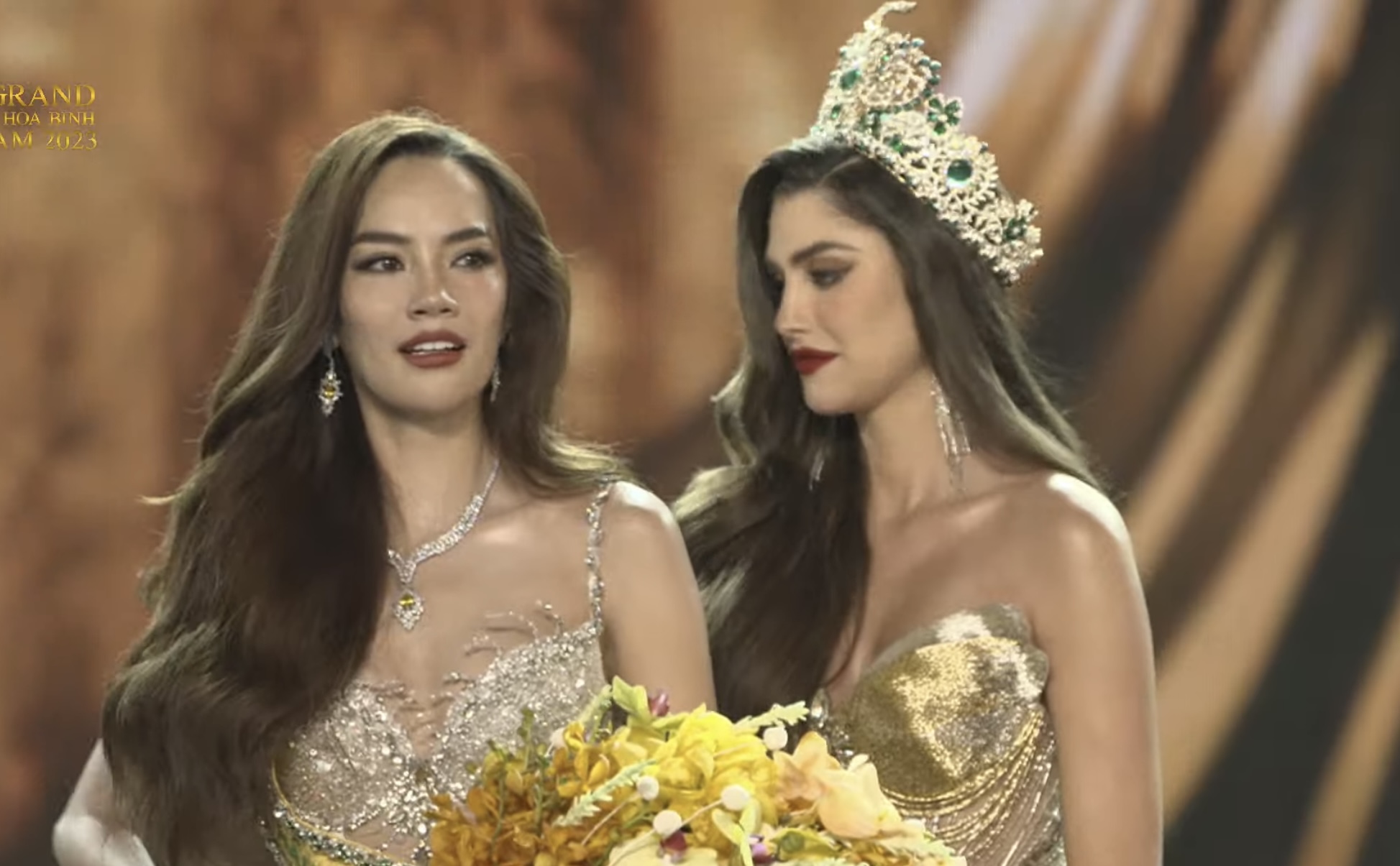 Lê Hoàng Phương chính thức đăng quang Miss Grand Vietnam 2023 - Ảnh 2.