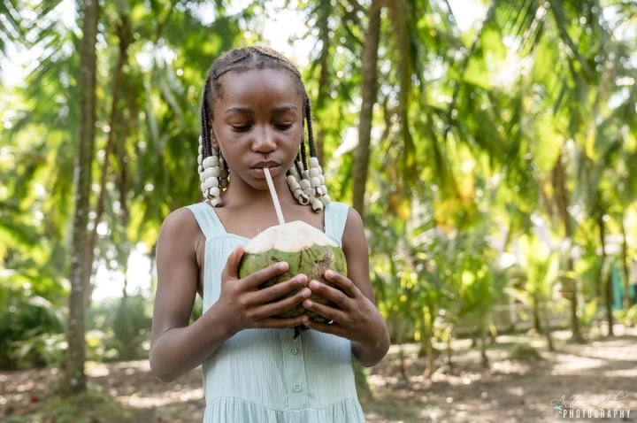 Trẻ con có nên uống nước dừa hay không - Ảnh 1.