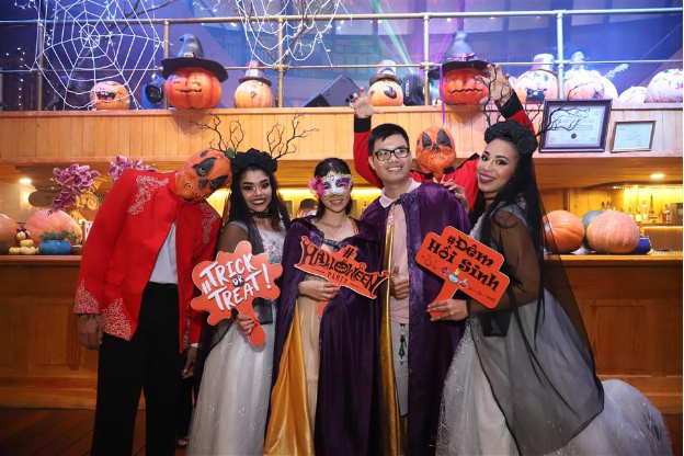 Sun World Ba Na Hills rộn ràng chuẩn bị cho lễ hội Halloween - Ảnh 6.