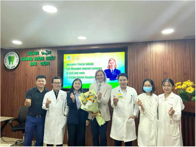 Bác sĩ Đinh Thị Minh Khuê: Hành trình từ vùng quê nghèo đến Phó khoa chỉnh nha - Ảnh 2.